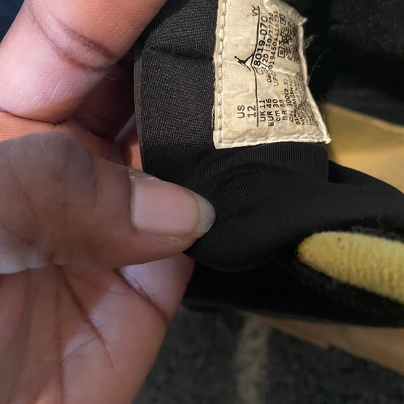 Men’s jordan 9 black and yellow size 12 - Picture 6 of 8